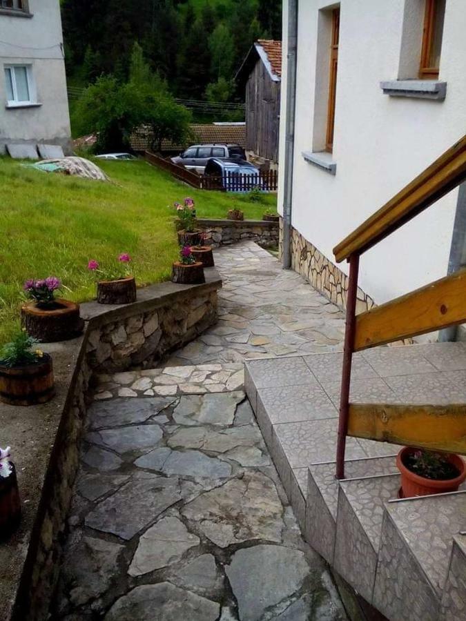 Вила Здравец Yagodina Buitenkant foto